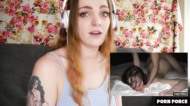 Рыжая блогерша комментирует подборку жесткого секса с порнозвездами