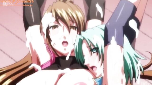 Пискливая студентка сосет хуй и решается на двойное проникновение