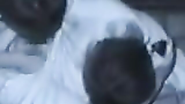 Молодые азиаты любят секс в публичных местах