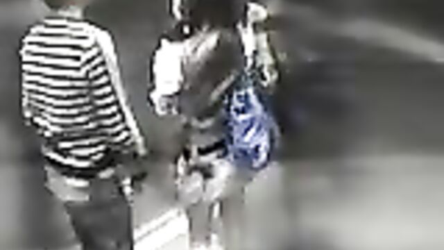 Скрытая камера сняла реальный секс студентов в лифте