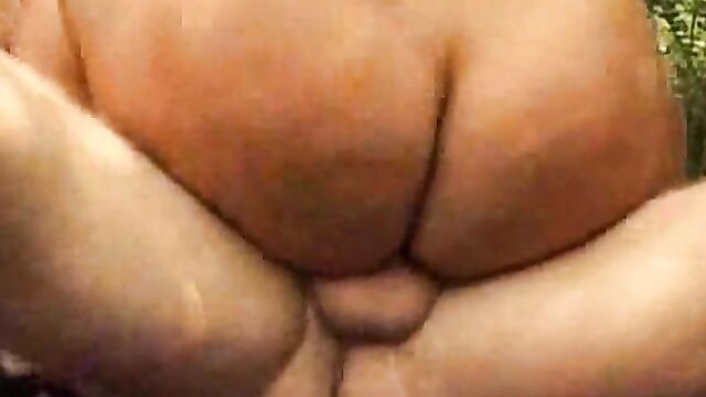 Групповой секс с на природе с грудастыми провинциалками