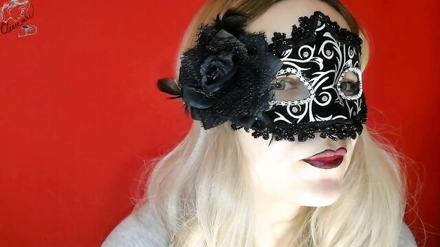 Жена решила отсосать мужу на камеру