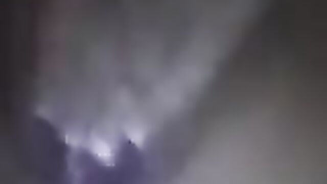 Тайком от родителей ебет в жопу двоюродную сестру