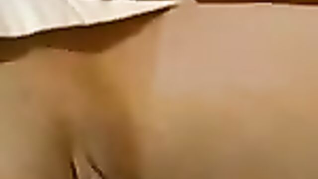 Монашки ебутся со священником и занимаются фистингом