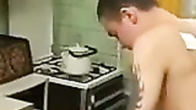 Дерзкий брат силой трахнул красавицу сестру