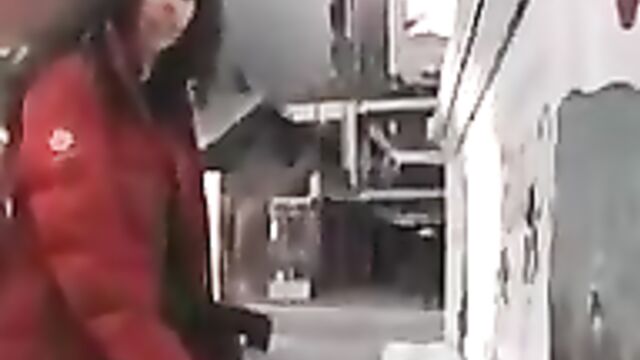 Молодые шлюхи лижут друг другу пилотки и ебутся с приятелем