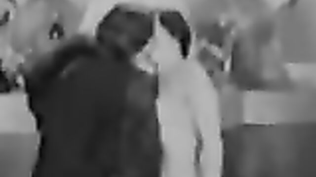 ЖМЖ секс в ретро порно эпохи немого кинематографа