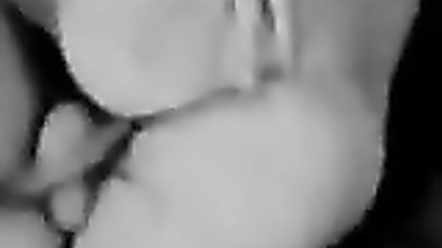 ЖМЖ секс в ретро порно эпохи немого кинематографа