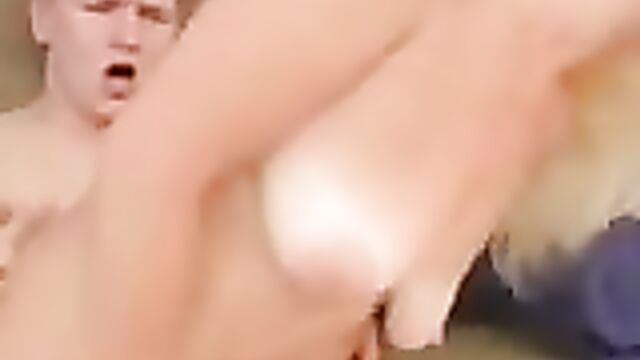 Русский парнишка соблазнил и трахнул зрелую женщину