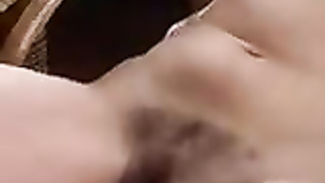 Мамочка с лохматой пиздой согрешила с сыном на даче