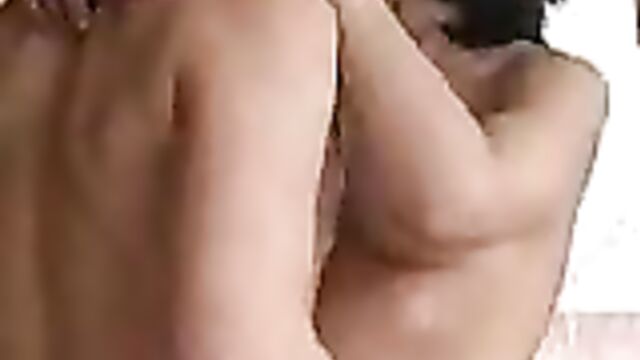 Мамочка с лохматой пиздой согрешила с сыном на даче