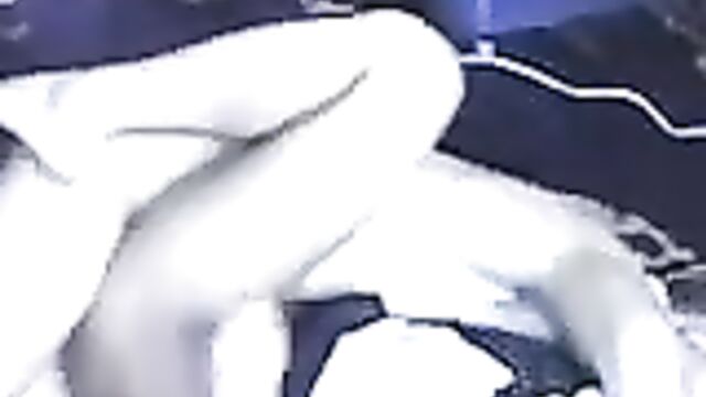 Строгий брат жестко трахает сестру против ее воли