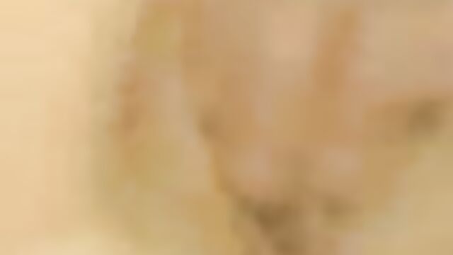 Домашняя ретро ебля мамы и сына в спальне