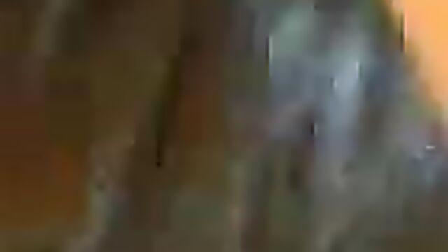 Пьяная казашка сосет хуек перед камерой мобильного телефона