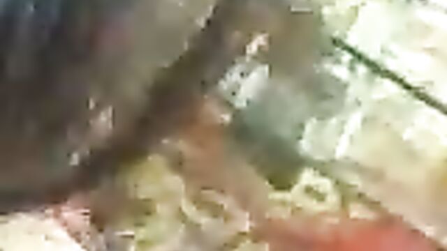 Пьяная казашка сосет хуек перед камерой мобильного телефона