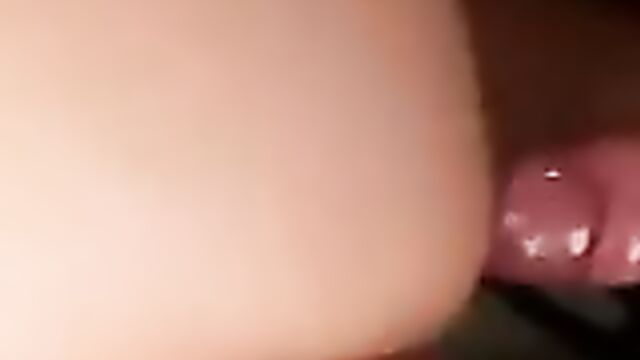 Сладкая казашка отсосала пенис и встала раком