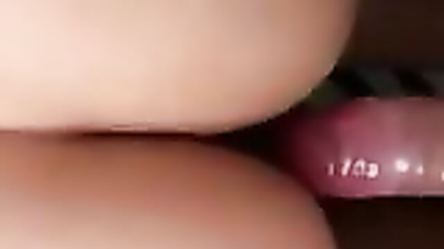 Сладкая казашка отсосала пенис и встала раком