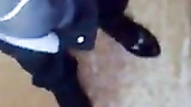 Неверная казашка ополаскивает рот спермой начальника