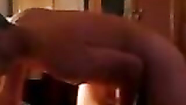 Голые любовники из Казахстана чувственно ебутся перед камерой