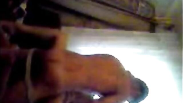 Голый любовник чувственно ебет казашку в пизду и сильно потеет