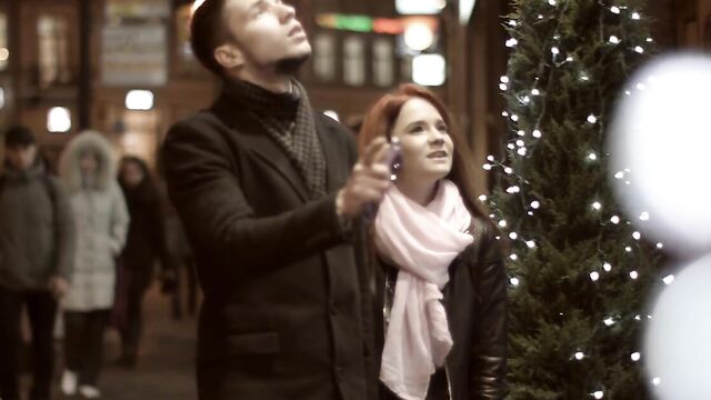 Новогодний секс рыжей красавицы с новым бойфрендом