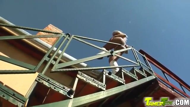 Ебаться сразу с двумя мужиками было безумно приятно