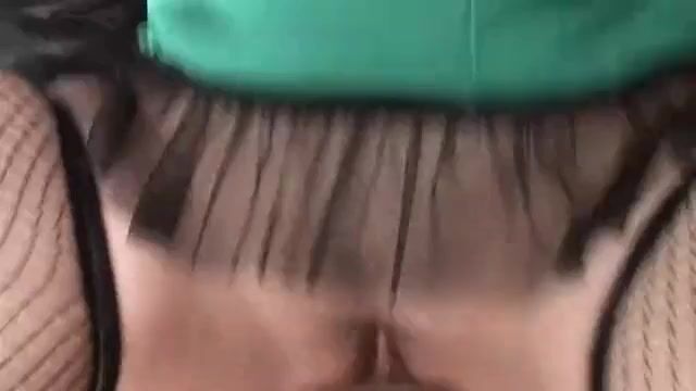 Чувственно вылизал соседке узкую киску и засадил