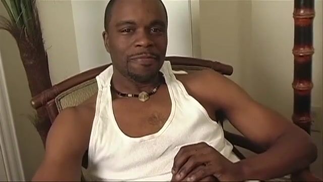 Заводная африканская ебля очень сильно возбуждает