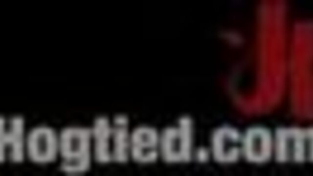 Грубые интимные унижения заставили рабыню сильно промокнуть