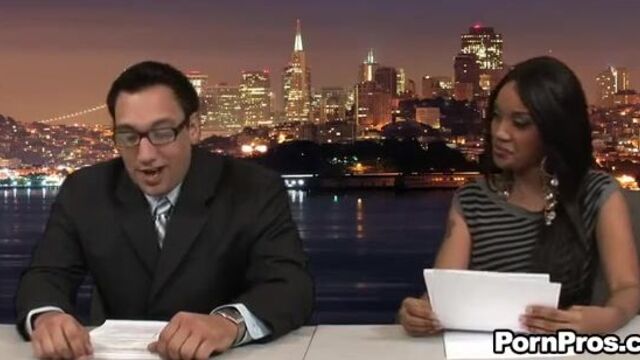 Ебать негритянок в потрепанные анальные дырки было приятно