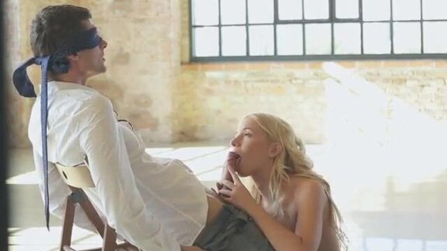 Сладкая парочка устроила чувственный секс на стуле