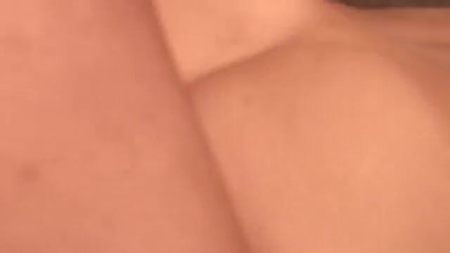 Удовлетворила партнера пиздой и проглотила кончу