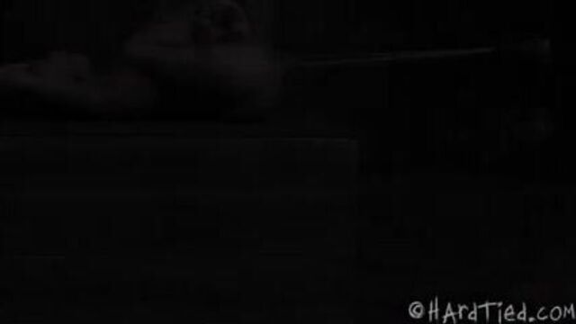 Жесткая дрочка помогла рабыне достичь яркого оргазма