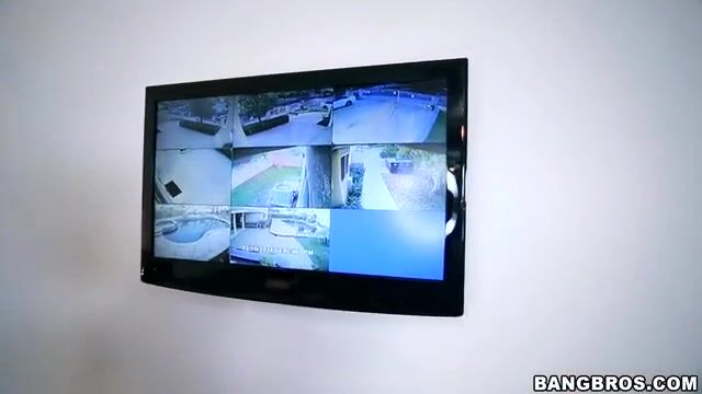 Изменила мужу с негритенком и осталась счастлива