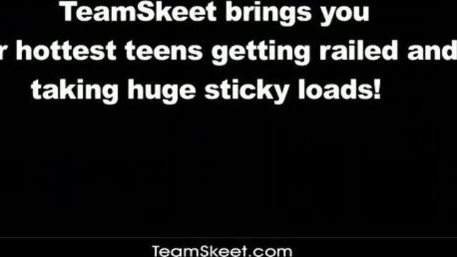 Упругий хуй классно входит в письку голубоглазой красотке