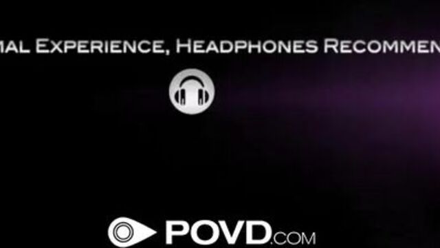 Брюнетка славно скачет на жилистом члене нового друга