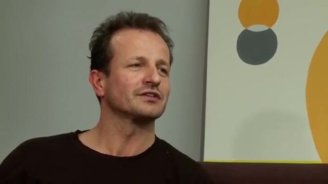 Блондинка с классными титьками любит еблю и дрочку клитора