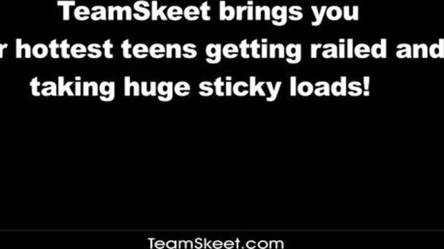 Привлекательная шлюшка всегда готова к нежному сексу