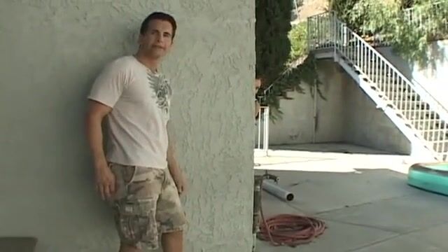 После классно отсоса молодуха с серьгой на клиторе отдалась в письку