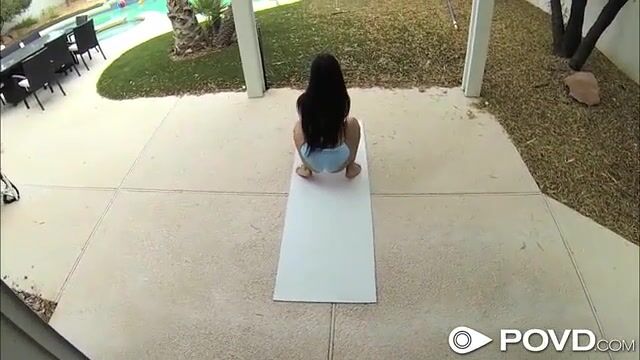 Мужик снял жаркий домашний секс с молодой шлюшкой