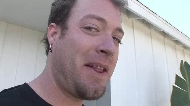 Ебать в задний проход молодую жену приятеля было классно