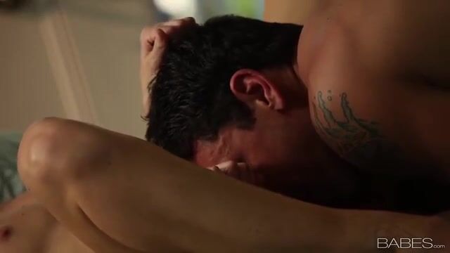 Мокрая мамочка отсасывает сыночку ранним утром