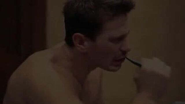 Засовывать соседке в неразработанное очко было приятно